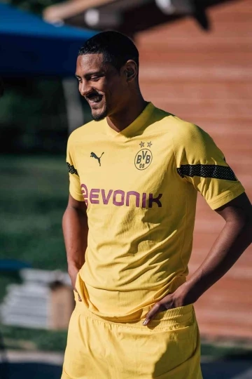 Sebastien Haller yeşil sahalara geri d&ouml;nd&uuml;
