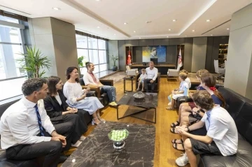 Se&ccedil;er, Ukrayna&rsquo;nın bağımsızlık g&uuml;n&uuml;n&uuml; kutladı
