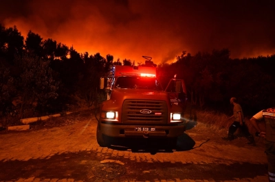Seferihisar Mersin Alanı Mahallesi'ne itfaiyeden koruma kalkanı