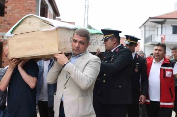 Şehidimizin annesine son g&ouml;rev
