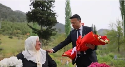 Şehit annesi: "Devletimiz oğlumun yokluğunu bana aratmamak i&ccedil;in hep yanımda oldu"
