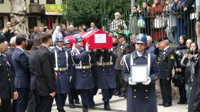 Şehit Astsubay Kıdemli &Ccedil;avuş Tacettin G&uuml;n, Bursa&rsquo;da toprağa verildi