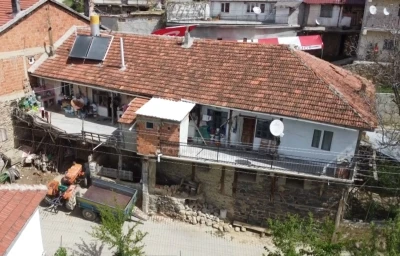 Şehit &Ouml;nder &Ouml;zen&rsquo;in ailesine verdiği evi yenileme s&ouml;z&uuml;n&uuml; devlet ger&ccedil;ekleştirecek
