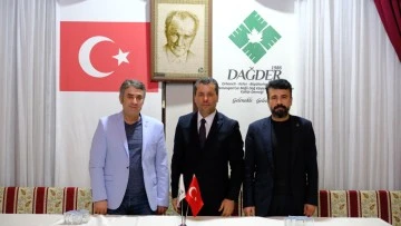 Şehitoğlu; "Dağ y&ouml;resinde k&ouml;y okulları yeniden a&ccedil;ılmalı"