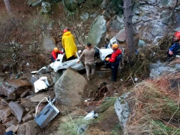 Sel b&ouml;lgesindeki arama &ccedil;alışmalarında ceset bulundu
