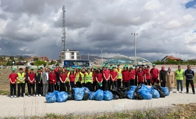 Sel&ccedil;uklu Belediyesi&rsquo;nden &ccedil;evre temizliği etkinliği
