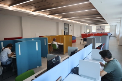 Sel&ccedil;uklu Gen&ccedil;lik Merkezi gen&ccedil;lerin hizmetinde