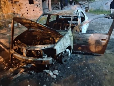 Sendika başkanının aracı kundaklandı