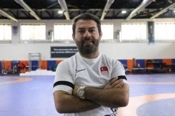 Serbest G&uuml;reş Milli Takımı&rsquo;nda Abdullah &Ccedil;akmar d&ouml;nemi
