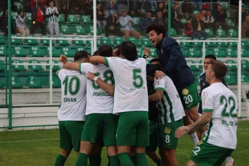 Serikspor zorlu ma&ccedil;ta rakibini yendi
