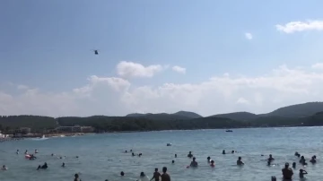 Serinlemek i&ccedil;in girdiği denizde kaybolan gen&ccedil; 24 saattir bulunamadı