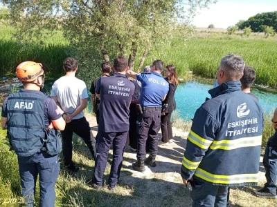 Serinlemek i&ccedil;in nehre giren 18 yaşındaki gencin cenazesi &ccedil;ıktı