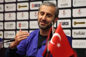 Serkan &Ouml;zbalta: &ldquo;Taraftarlar, şehir ve camia şunu bilsin ki biz işin sonuna kadar gitmek istiyoruz&rdquo;
