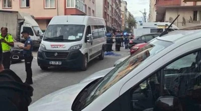 Servis minib&uuml;s&uuml;n&uuml;n &ccedil;arptığı 6 yaşındaki &ccedil;ocuk hayatını kaybetti