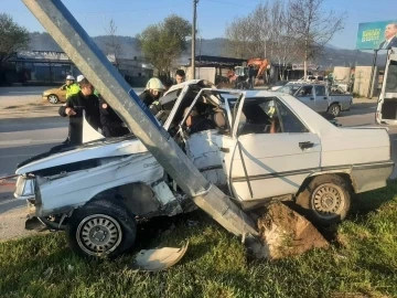 Seydikemer&rsquo;de trafik kazası; 1 &ouml;l&uuml;, 1 yaralı
