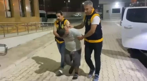 Seyhan polisi 1 kilo 992 gram esrar ele ge&ccedil;irdi
