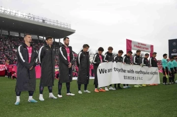 Shinji Kagawa&rsquo;dan T&uuml;rkiye&rsquo;ye birlik ve destek mesajı
