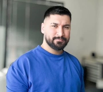 Siber G&uuml;venlik M&uuml;hendisi &Ouml;zdemir: &ldquo;Gelen mesaja tıklayıp, sonra eyvah demeyin&rdquo;
