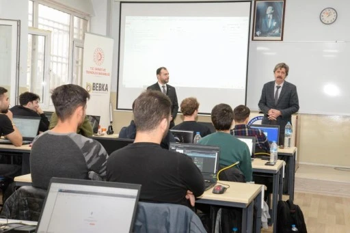 Siber Vatan Programı&rsquo;nın Bursa ayağında ilk ders başladı