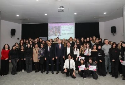 Şiddetsiz yaşama dijital sergiyle dikkat &ccedil;ektiler