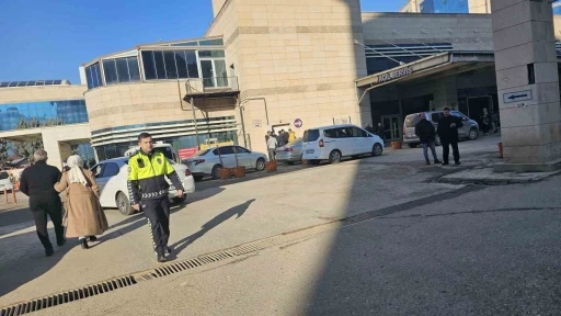 Siirt&rsquo;te inşaattan d&uuml;şen iş&ccedil;i yaralandı
