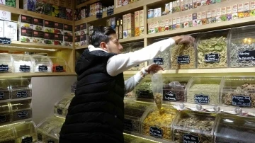 Siirt&rsquo;te mevsim ge&ccedil;işinde aktarlara talep arttı
