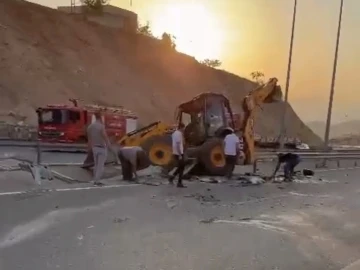 Siirt&rsquo;te yol kenarına savrulan kep&ccedil;enin s&uuml;r&uuml;c&uuml;s&uuml; yaralandı
