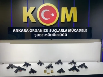 Silah ka&ccedil;ak&ccedil;ılarına operasyon: 11 adet ruhsatsız tabanca ele ge&ccedil;irildi
