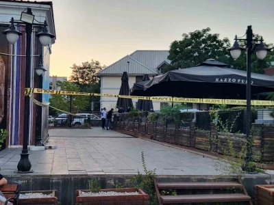  Silahlı saldırı: 1 &ouml;l&uuml;, 1 yaralı