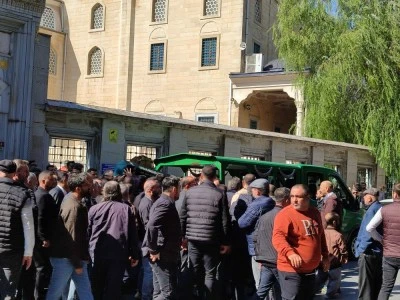Silahlı saldırıda &ouml;ld&uuml;r&uuml;len Avukat Serdar &Ouml;ktem son yolculuğuna uğurlandı