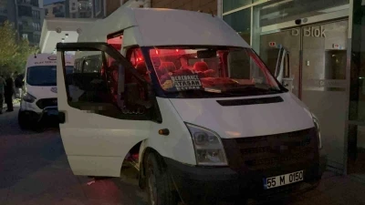 Silahlı saldırıya uğrayan dolmuş şof&ouml;r&uuml; hastanelik oldu