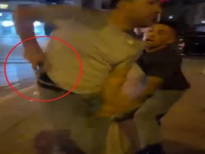 Silahlı tehditte bulunan polis memuru g&ouml;revden uzaklaştırıldı