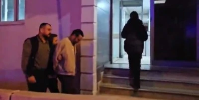 Silahlı yağma su&ccedil;undan aranan şahıs Bursa'da yakalandı
