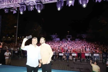 Şile&rsquo;de Ekin Uzunlar r&uuml;zgarı
