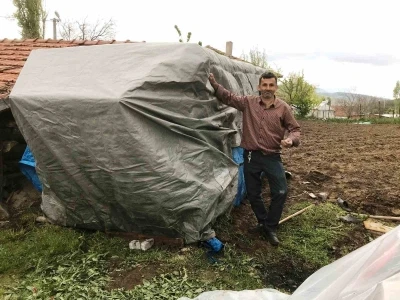 Simav&rsquo;da deprem korkusu s&uuml;r&uuml;yor