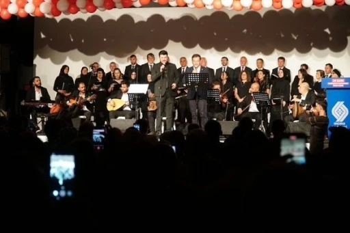 Sındırgı T&uuml;rk M&uuml;ziği Topluluğu konser verdi
