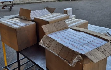 Sınır kapısında 114 bin adet ila&ccedil; yakalandı