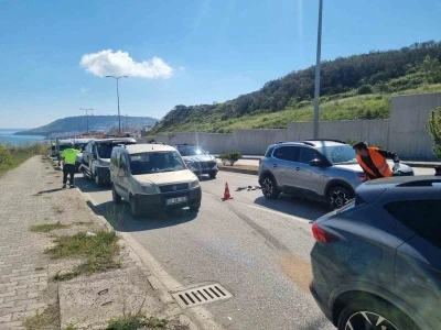 Sinop&rsquo;ta 3 ara&ccedil;lı zincirleme kaza: 2 yaralı

