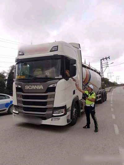Sinop&rsquo;ta ağır tonajlı ara&ccedil; s&uuml;r&uuml;c&uuml;lerine uyarılar
