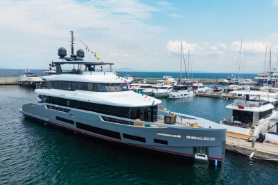 Sirena Yachts&rsquo;ın Yeni Amiral Gemisi Sirena 118 Denize Kavuştu