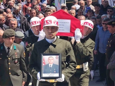 Şırnak&rsquo;ta kalp krizi sonucu vefat eden uzman &ccedil;avuş son yolculuğuna uğurlandı
