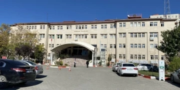Şırnak&rsquo;ta y&uuml;r&uuml;y&uuml;ş ve a&ccedil;ık hava toplantıları 5 g&uuml;n yasaklandı
