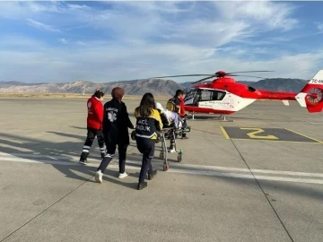 Şırnak&rsquo;taki hasta ambulans helikopterle Şanlıurfa&rsquo;ya sevk edildi
