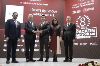 Şişecam İhracat Şampiyonluğunu 3 &Ouml;d&uuml;lle Tescilledi