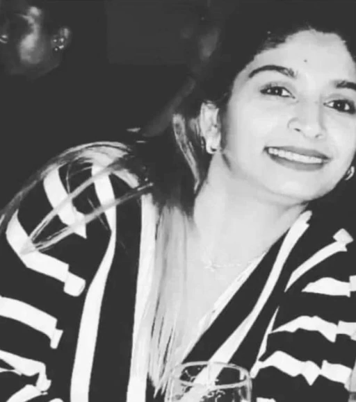 Bir kişi tartıştığı eşini silahla &ouml;ld&uuml;r&uuml;p ka&ccedil;tı