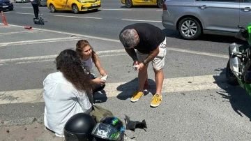 Şişli&rsquo;de epilepsi krizi nedeniyle motosikletin &uuml;st&uuml;nde d&uuml;şt&uuml;: Otob&uuml;s&uuml;n altında kalmaktan son anda kurtuldu
