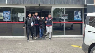 İki kardeşi &ouml;ld&uuml;ren cinayet zanlısı tutuklandı