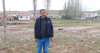 Sivas&rsquo;ta sağanak ve dolu yağışı sonrası dere taştı
