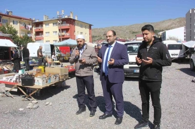 Sivas&rsquo;ta semt pazarında her hafta alış-veriş dualarla başlıyor
