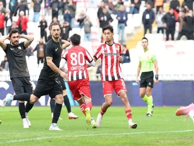 Sivasspor evinde kazandı